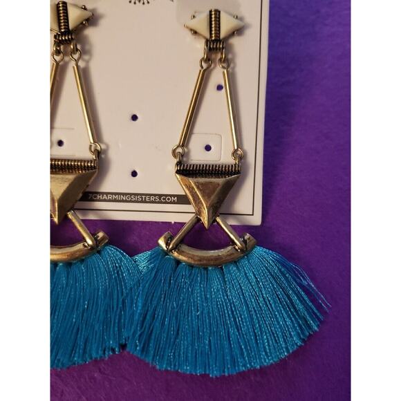 Long Dangle Bright Blue Tassel Chandelier Style Earrings Brass Tone Pierced New - Picture 6 of 7